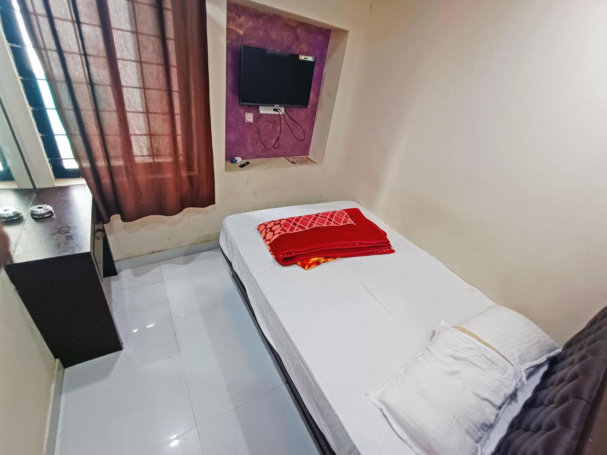 Mg Residency Hotel Chikmagalur Exterior photo